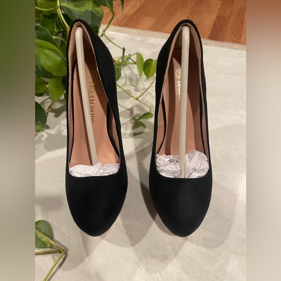 Dream Paris Women's Size 5 SwanHigh Heel Platform Suede Pump Shoes - Picture 2 of 7